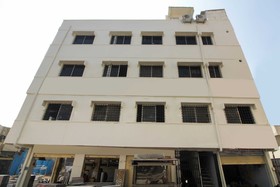 M & M Rooms by OYO Rooms