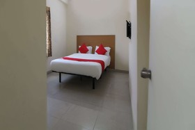 M & M Rooms by OYO Rooms