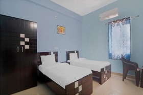 Manohar Grand Kukatpally by OYO Rooms