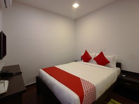 Midas Abodes by OYO Rooms