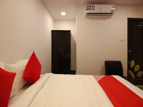 Midas Abodes by OYO Rooms