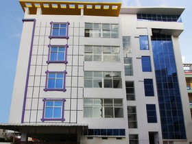 Midas Abodes by OYO Rooms