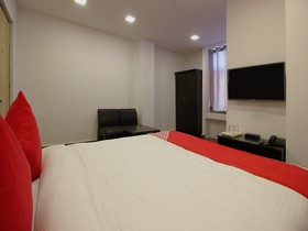 Midas Abodes by OYO Rooms