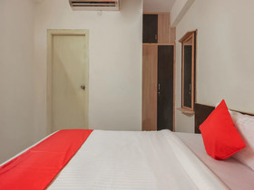 Mishra Residency By OYO Rooms