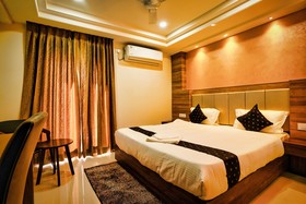 M Square Hotel