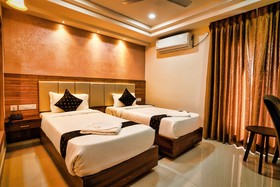 M Square Hotel