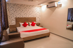 Navvada Regency By OYO Rooms