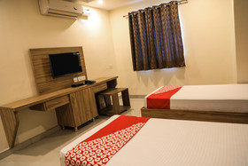 Navvada Regency By OYO Rooms