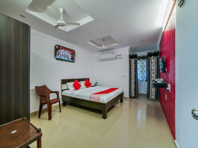Noble Lodge By OYO Rooms