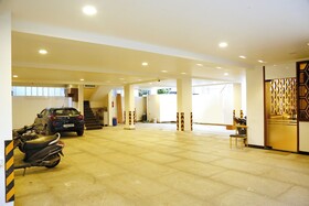 Oak Business Hotel