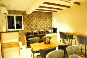 Oak Business Hotel