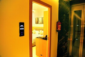 Oak Business Hotel