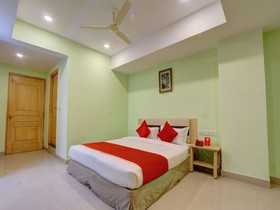 Hotel Golden Park by OYO