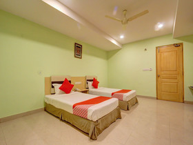 Hotel Golden Park by OYO