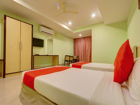 Hotel Golden Park by OYO