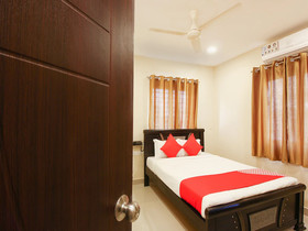 OYO 14266 Flagship Serilingampally
