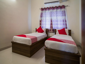 OYO 14348 Flagship Apollo Hospital