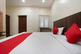 OYO 15141 Townvilla Guest House