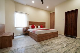 OYO 15141 Townvilla Guest House