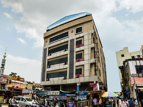 Hotel Holly Hock by OYO Rooms