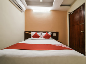 Hotel Holly Hock by OYO Rooms