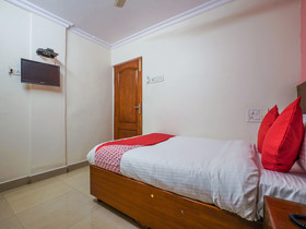 OYO 18310 Adda