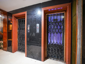 OYO 18310 Adda