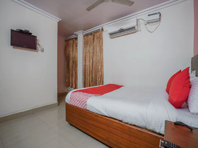 OYO 18310 Adda