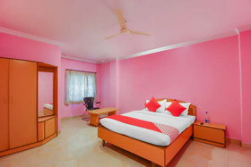 OYO 18510 Hotel Sri Venkateshwara
