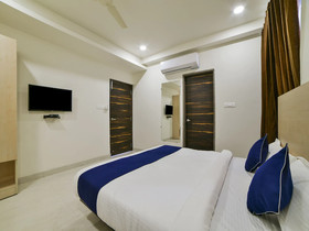 SilverKey Executive Stays 40736 Divine Babylon 2