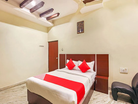 Hotel Pearl City by OYO Rooms