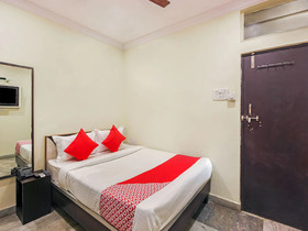 Hotel Pearl City by OYO Rooms