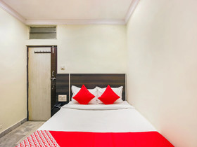 Hotel Pearl City by OYO Rooms