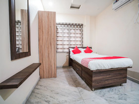 OYO 22445 Lakshmi Residency