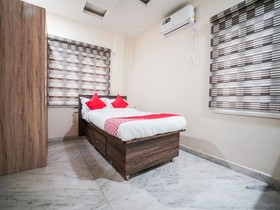 OYO 22445 Lakshmi Residency