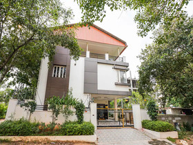 OYO 22445 Lakshmi Residency