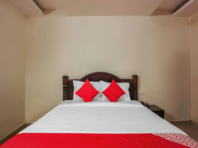 OYO 23237 Aishwarya Grand
