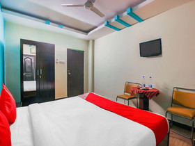 OYO 23237 Aishwarya Grand