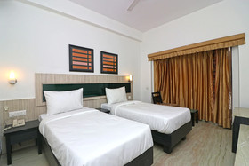 OYO 24039 SilverKey PadmaSri Gachibowli