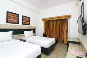 OYO 24039 SilverKey PadmaSri Gachibowli