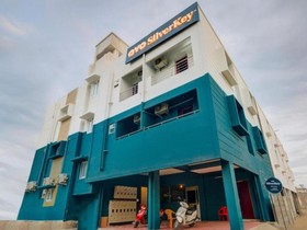 OYO 77383 Silverkey Kondapur, Near Sanskrit School