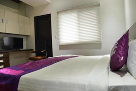 OYO Premium Raheja Mindspace
