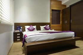 OYO Premium Raheja Mindspace