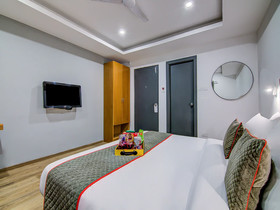OYO Townhouse 034 Hitech City Road