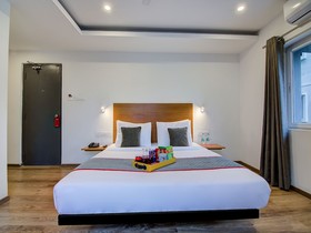OYO Townhouse 034 Hitech City Road