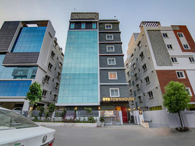OYO Townhouse 034 Hitech City Road