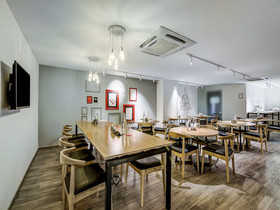 OYO Townhouse 034 Hitech City Road