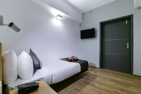 OYO Townhouse 074 Nampally
