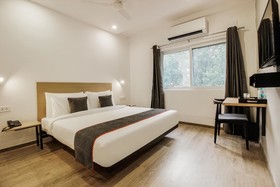 OYO Townhouse 359 Begumpet