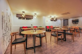 OYO Townhouse White Ridge 112 Shivam Road